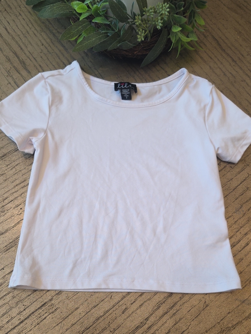 Girls' White Short Sleeve CropTee Size 7 NWOT